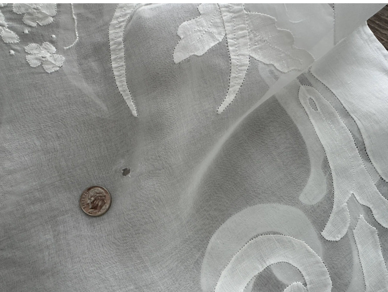 Vintage White Embroidered Tablecloth with Deer & Floral Motif – 62x104 Inches – Elegant Rectangular Linen