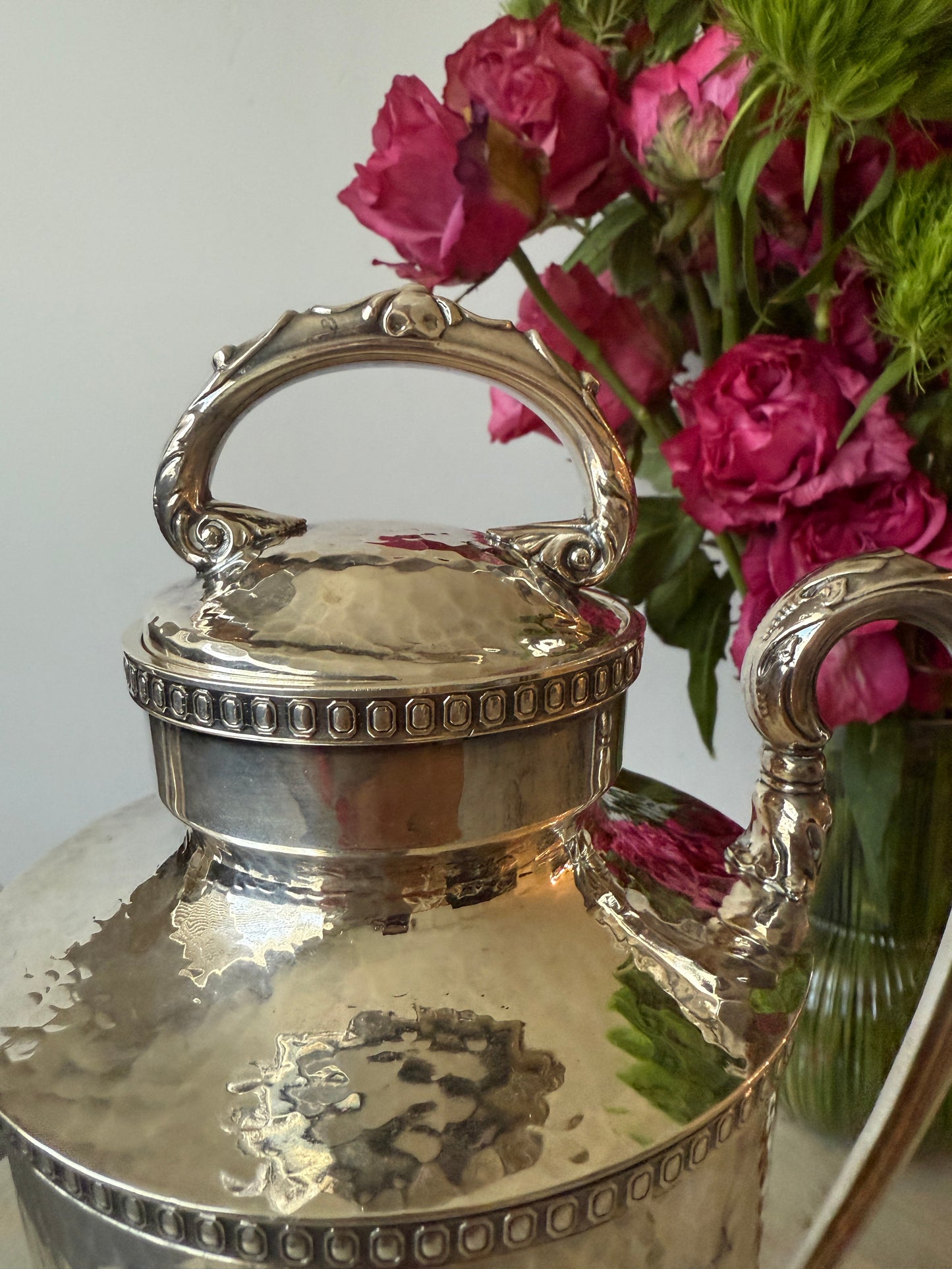 Vintage Derby International Silver Cocktail Shaker – Hammered Silver Plate Barware