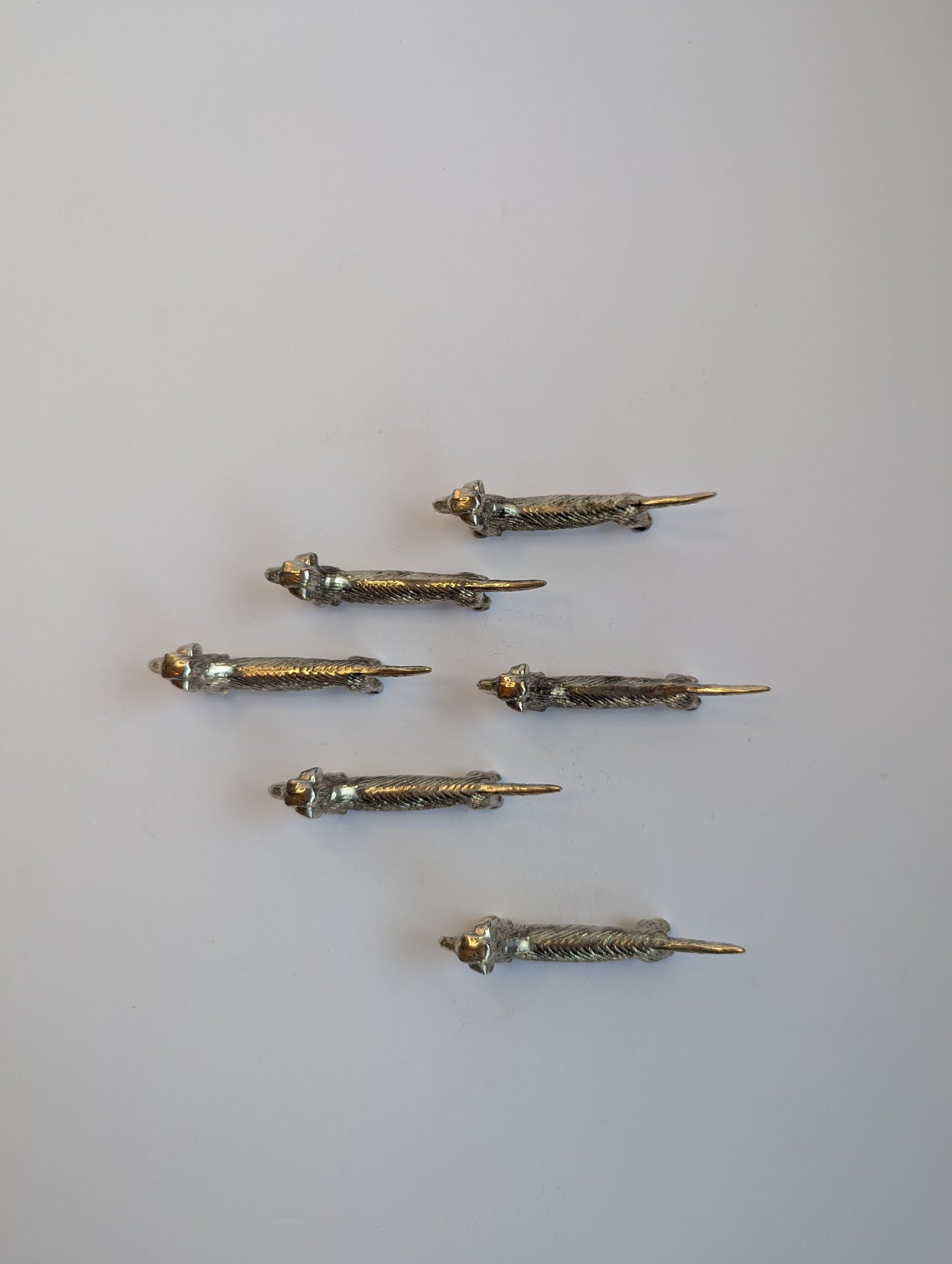 Set of 6 Silver-Plated Dachshund Knife Rests – Vintage Dog-Shaped Porte-Couteau Table Decor