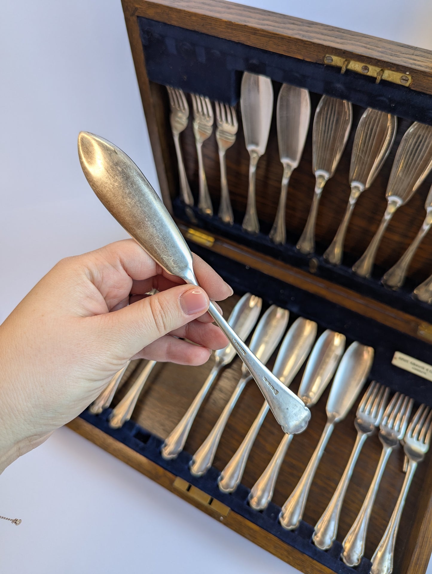 Antique Silver-Plated Fish Cutlery Set – Robert Ashworth & Co. Harrogate | Elegant 12-Piece Set in Original Wood Case