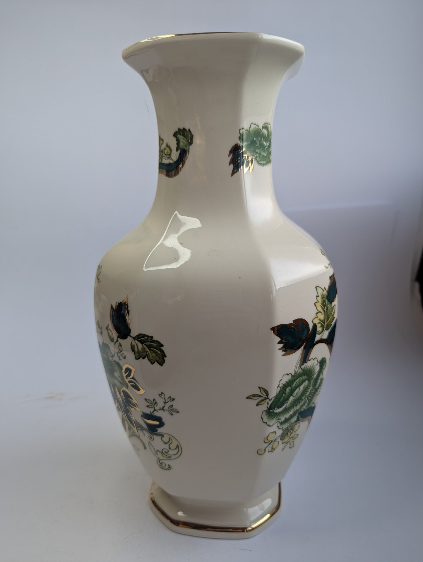 Mason’s Mandalay Chartreuse Vase – Vintage English Ironstone in Green & Gold