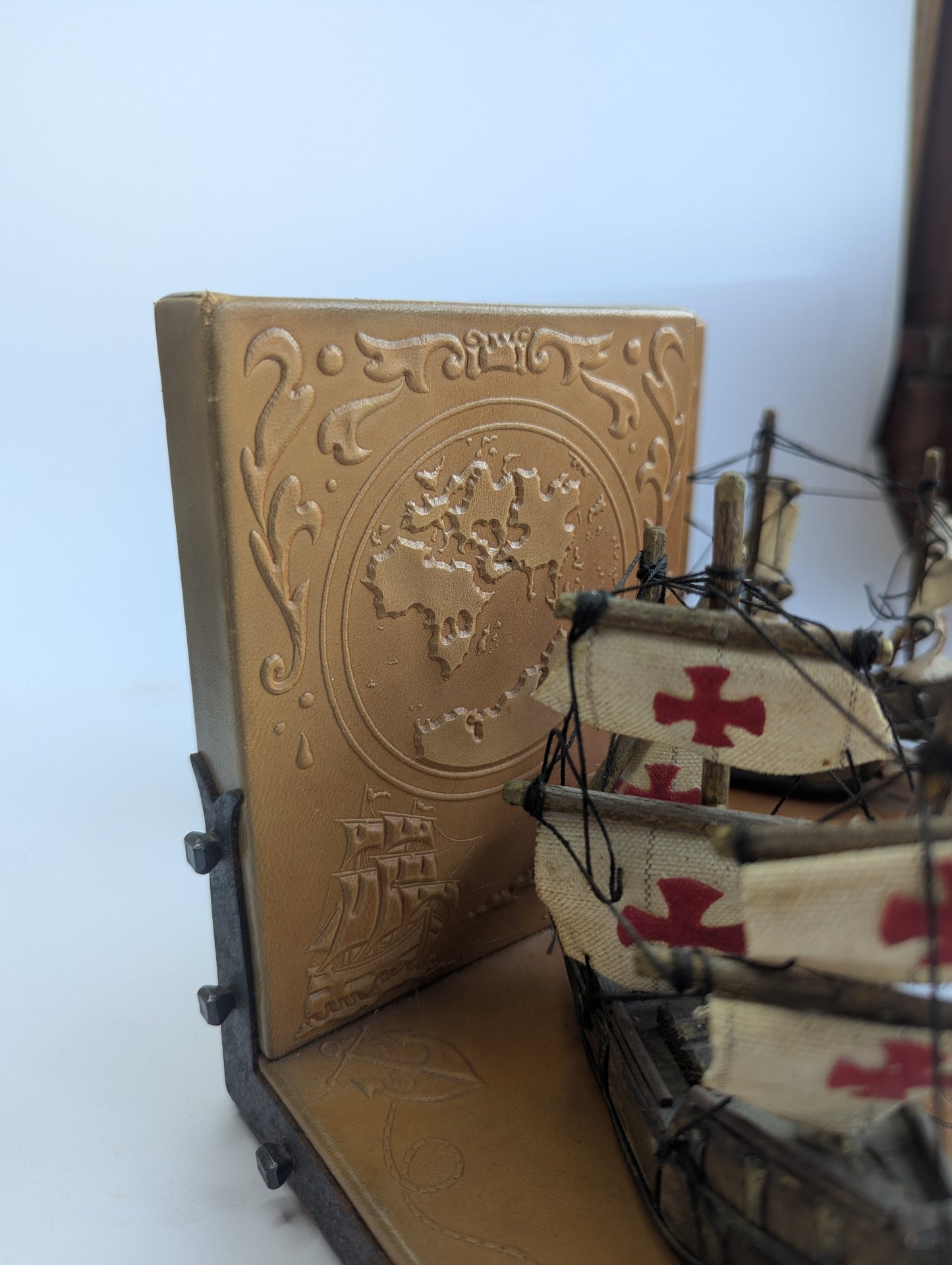 Vintage Nautical Ship Bookends – Decorative Maritime Book Holders