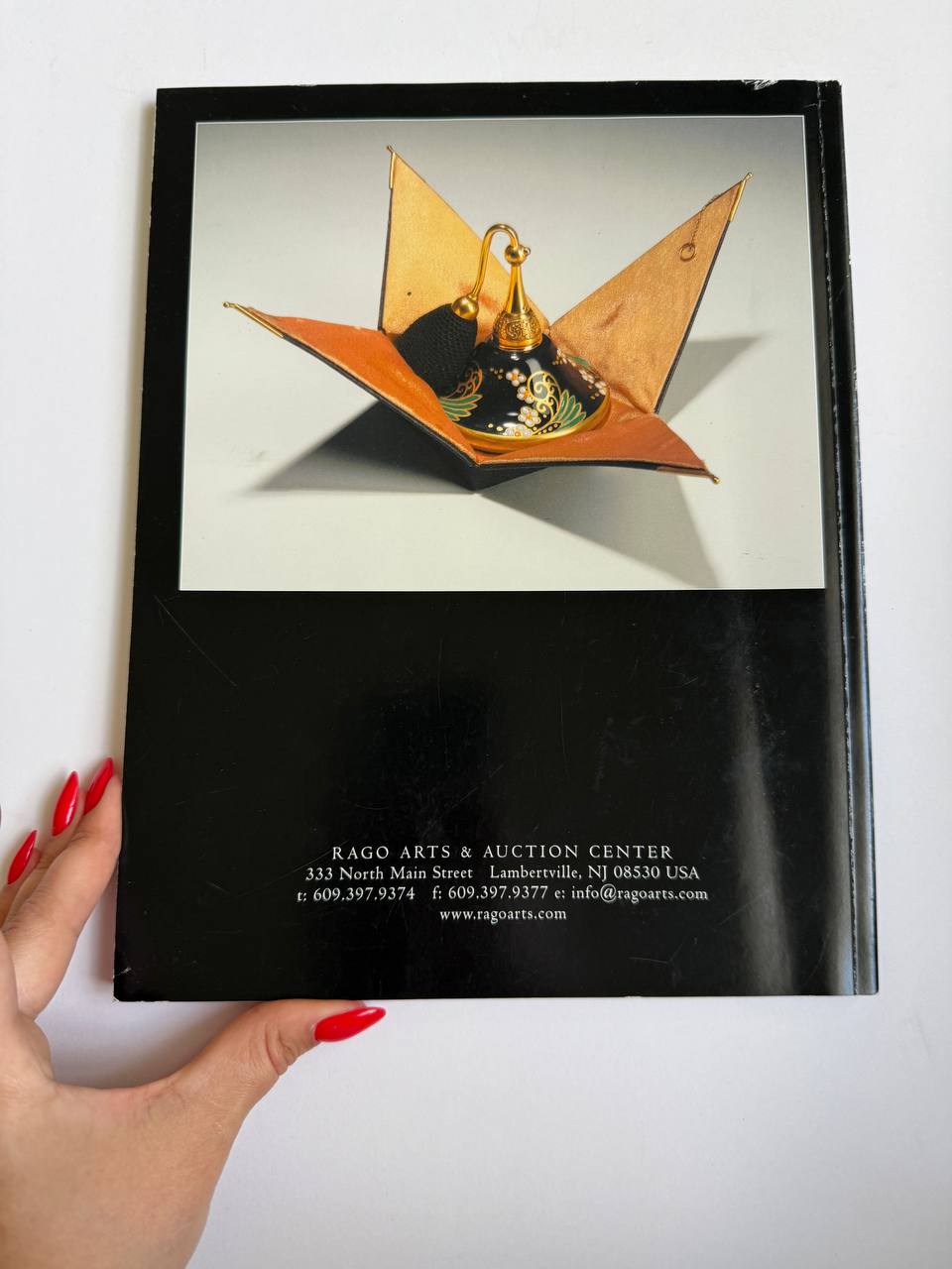 The Sixth Annual Lalique Auction – Perfume Presentations Catalog (2005, ~120 Pages)