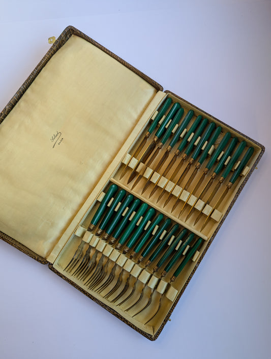 Vintage French Cutlery Set – 24-Piece Gold-Toned Flatware with Green Bakelite Handles in Original Box