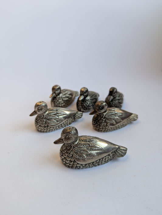 Set of 2 Silver-Plated Duck Salt and Pepper Shakers – Vintage Bird-Shaped Tableware, Ornate Detailing