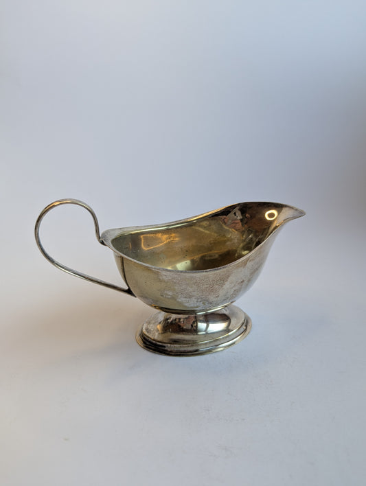 Vintage Silver-Plated Gravy Boat – Classic Footed Sauce Server with Handle