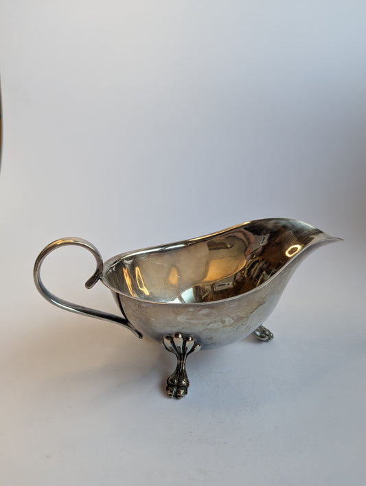 Vintage Silver-Plated Gravy Boat on Claw Feet – Elegant Footed Sauce Server with Handle