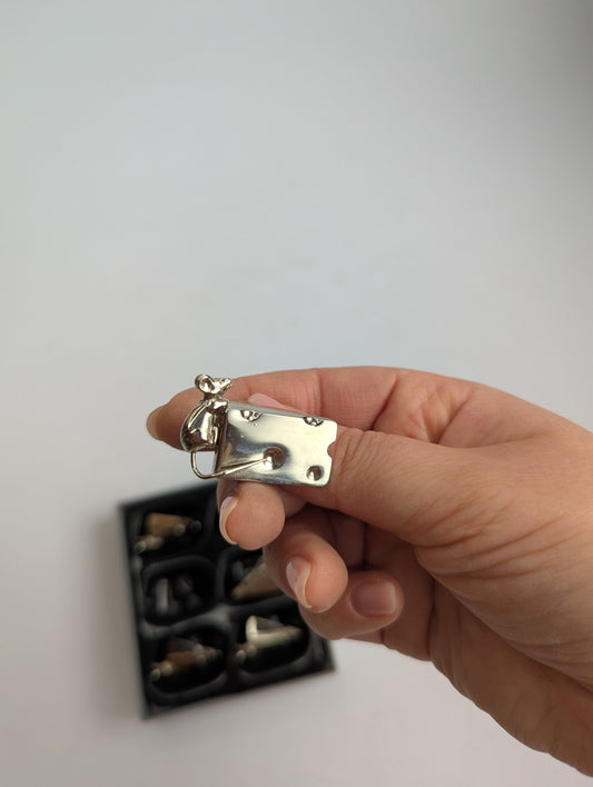 Vintage Metal Place Card Holders – Mouse & Cheese Set of 6